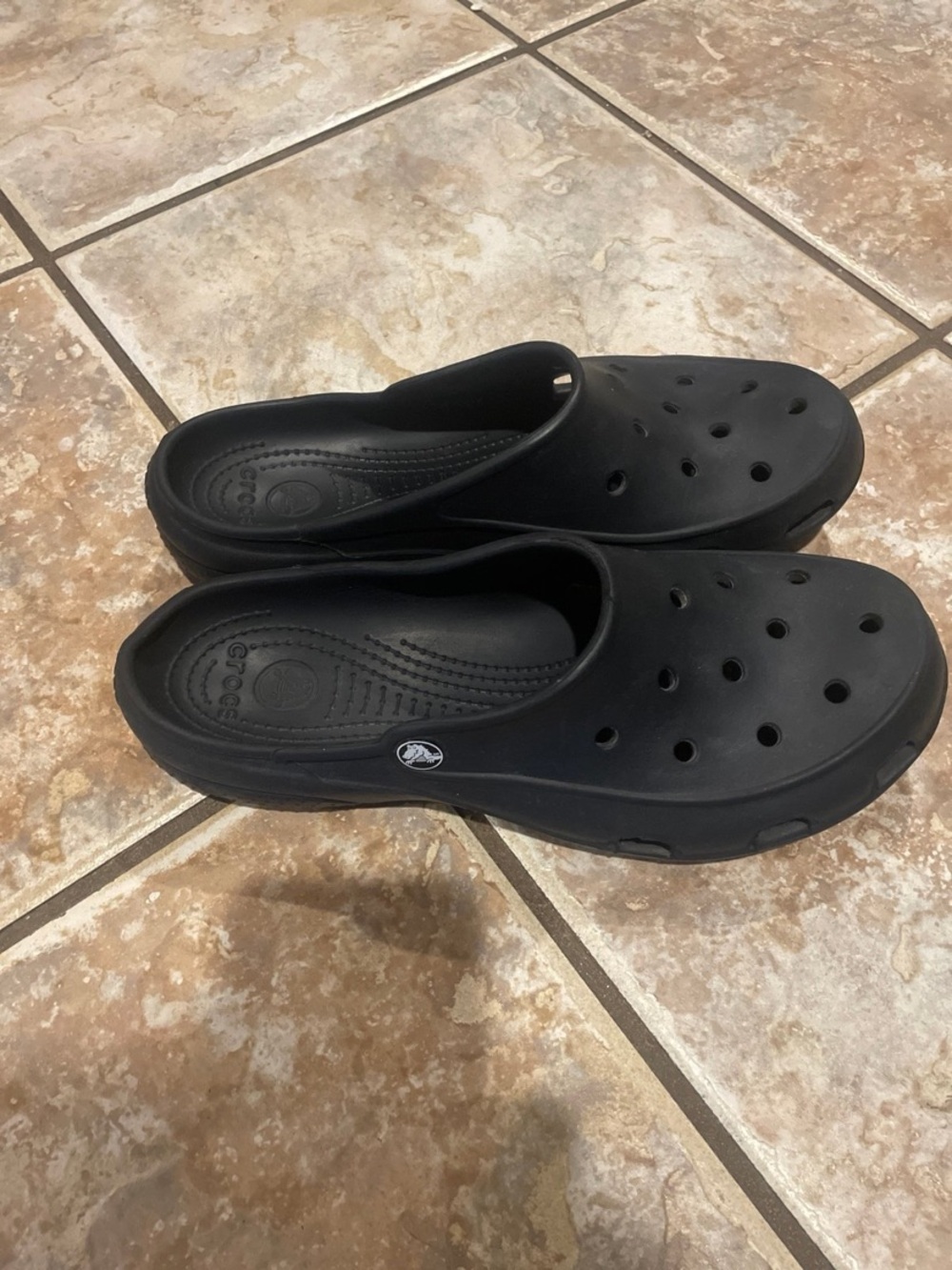 CROCS Classic Clog in Black - Picture 4 of 8